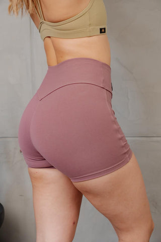 Short Nova -  Castaña